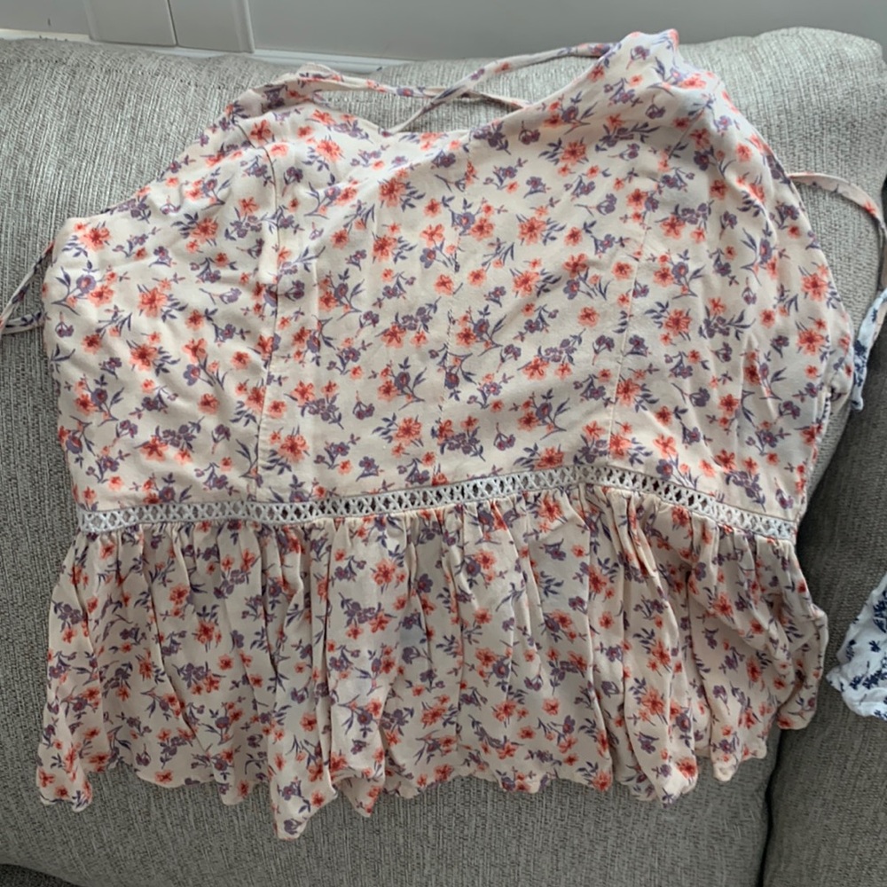 4 crop tops bundle